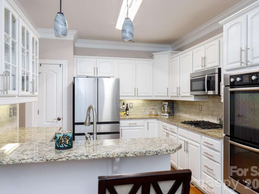 186 Lake Commons Drive, Rock Hill, SC 29732.  MLS# CAR4413133, YatesRealty ID 43191. 