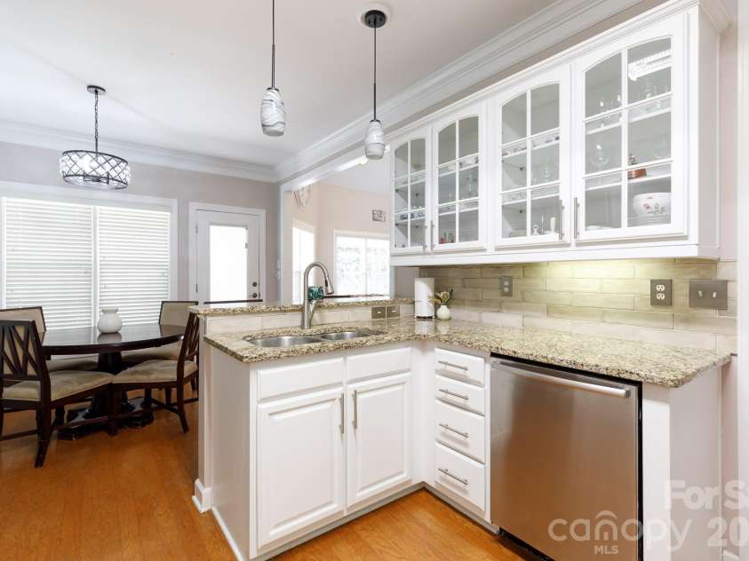 186 Lake Commons Drive, Rock Hill, SC 29732.  MLS# CAR4413133, YatesRealty ID 43191. 