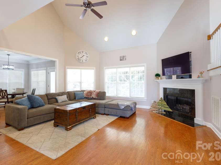 186 Lake Commons Drive, Rock Hill, SC 29732.  MLS# CAR4413133, YatesRealty ID 43191. 