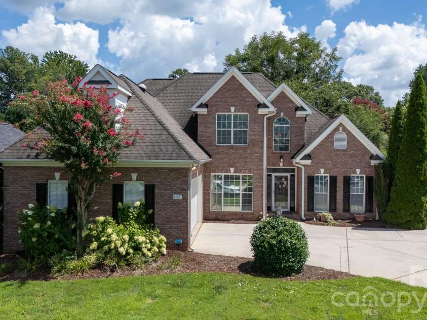 186 Lake Commons Drive, Rock Hill, SC 29732.  MLS# CAR4413133, YatesRealty ID 43191. 