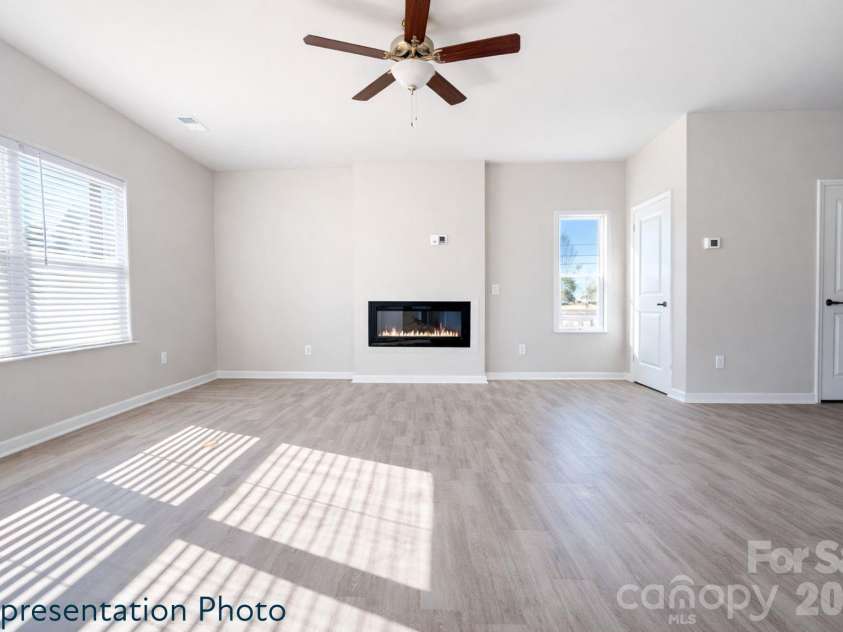 123 Pinnacle Crossing, Shelby, NC 28152.  MLS# CAR4413436, YatesRealty ID 43193. 
