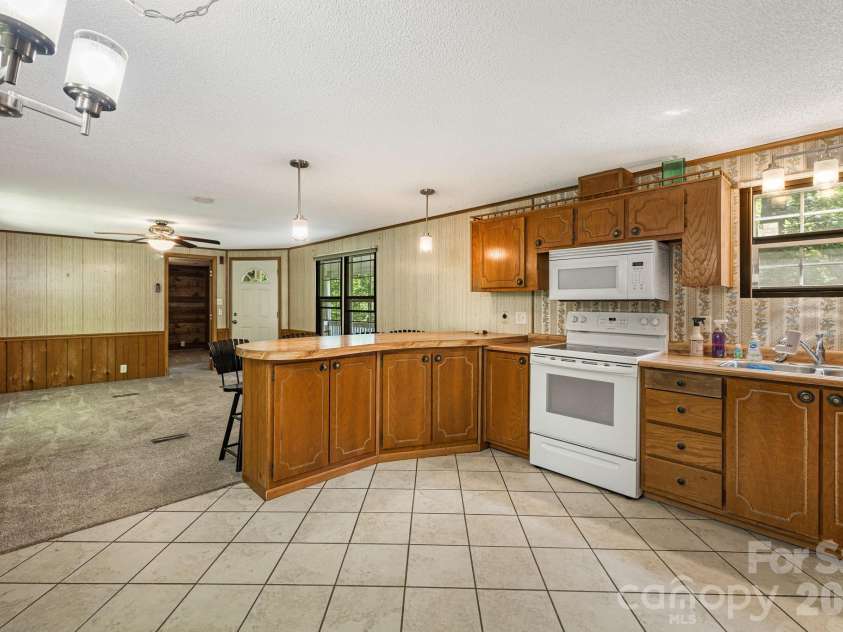 1903 Old Mountain Road, Mars Hill, NC 28753.  MLS# CAR4413410, YatesRealty ID 43194. 