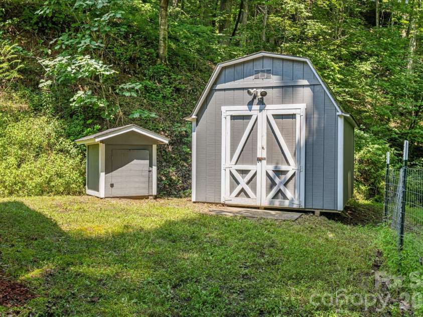 1903 Old Mountain Road, Mars Hill, NC 28753.  MLS# CAR4413410, YatesRealty ID 43194. 