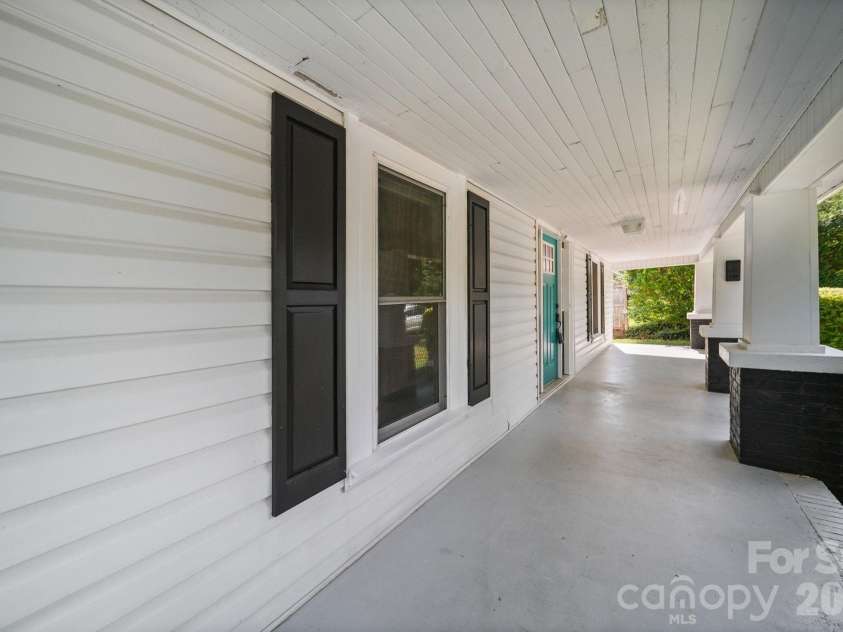 703 Windsor Street, Monroe, NC 28112.  MLS# CAR4412570, YatesRealty ID 43195. 