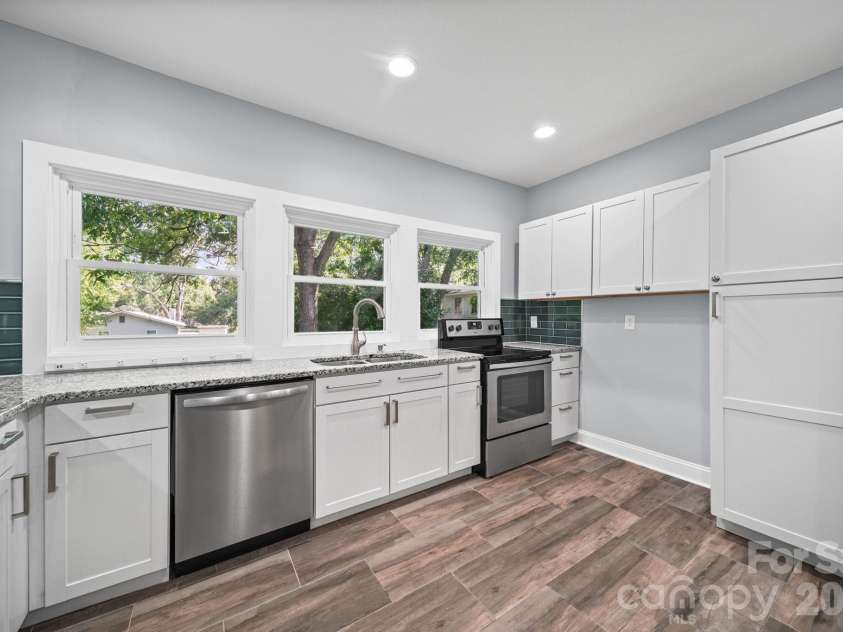 703 Windsor Street, Monroe, NC 28112.  MLS# CAR4412570, YatesRealty ID 43195. 