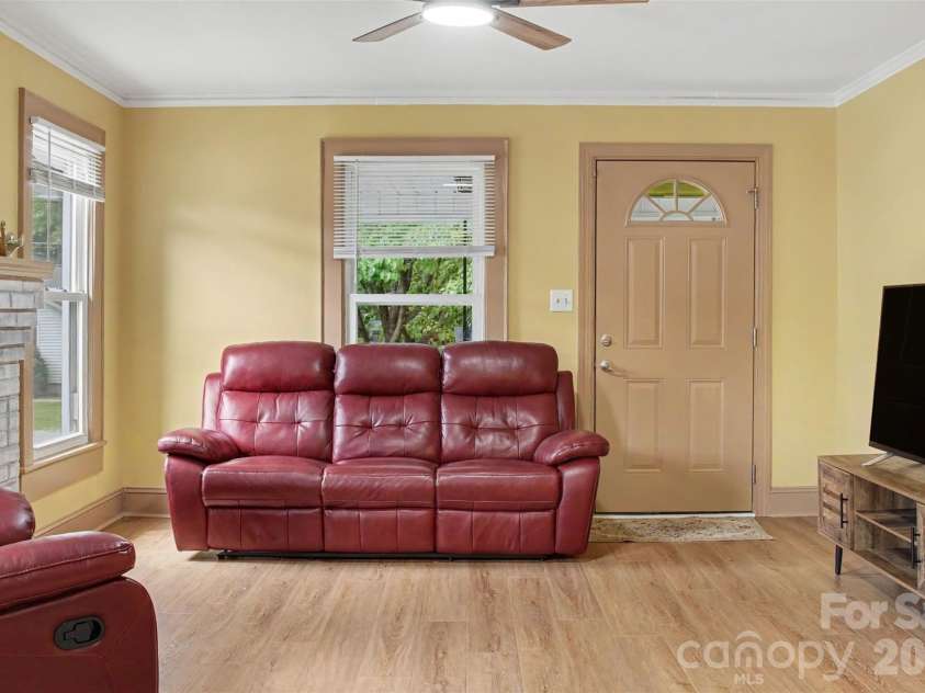 1104 Venus Street, Kannapolis, NC 28083.  MLS# CAR4409485, YatesRealty ID 43198. 