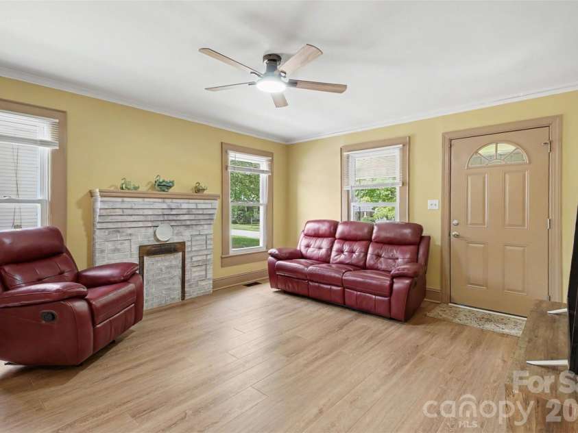 1104 Venus Street, Kannapolis, NC 28083.  MLS# CAR4409485, YatesRealty ID 43198. 
