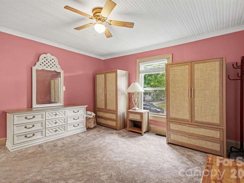 1104 Venus Street, Kannapolis, NC 28083.  MLS# CAR4409485, YatesRealty ID 43198. 