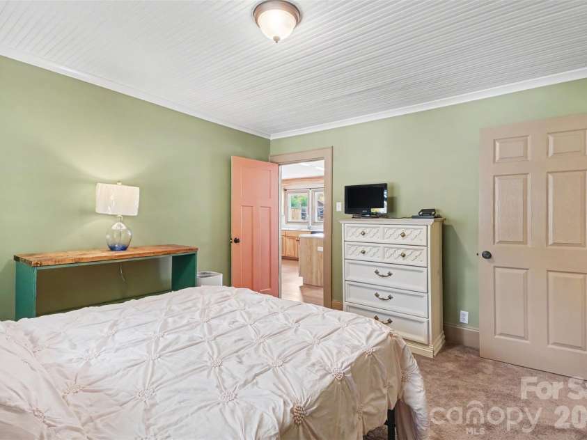 1104 Venus Street, Kannapolis, NC 28083.  MLS# CAR4409485, YatesRealty ID 43198. 