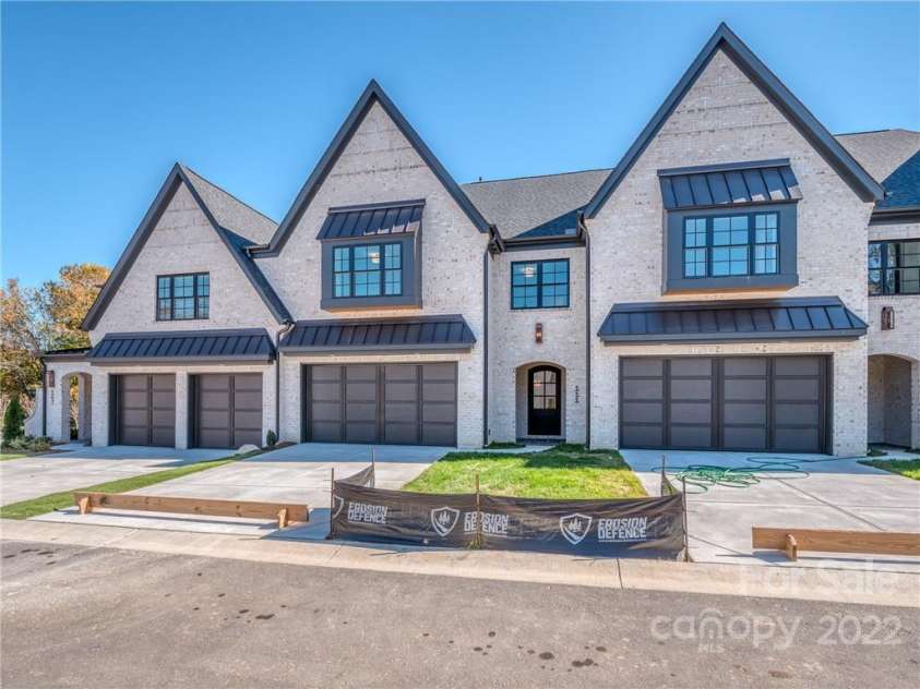 401 Audrey Place, Charlotte, NC 28226.  MLS# CAR3844773, YatesRealty ID 432. To Be Built Unit.  Photos are Representative of the same plan previously built.