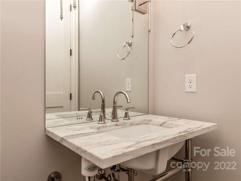 401 Audrey Place, Charlotte, NC 28226.  MLS# CAR3844773, YatesRealty ID 432. To Be Built Unit.  Photos are Representative of the same plan previously built.