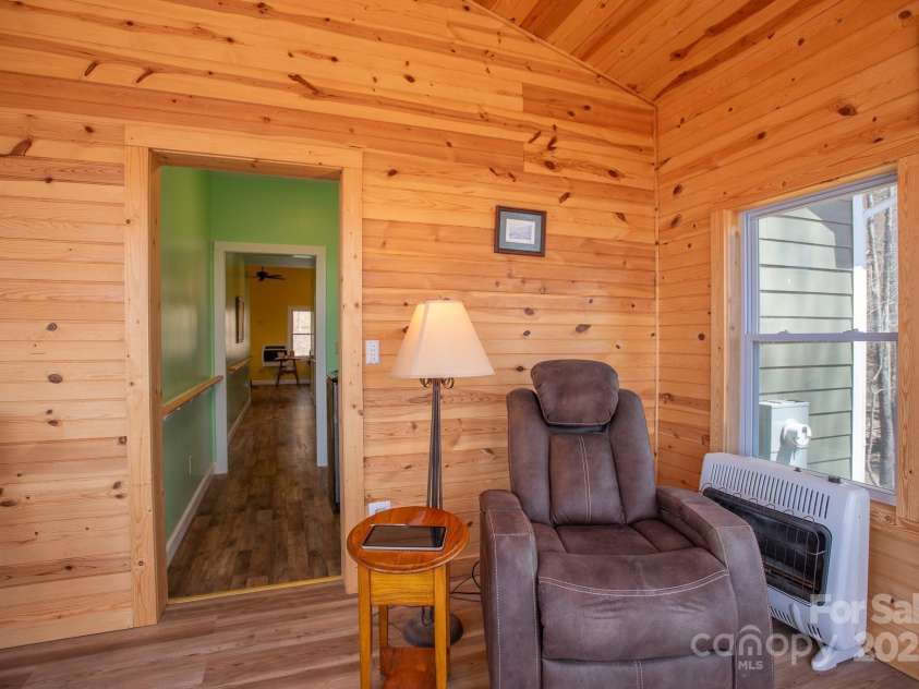 261 Nicholas Knoll Road, Bakersville, NC 28705.  MLS# CAR4242430, YatesRealty ID 4320. 