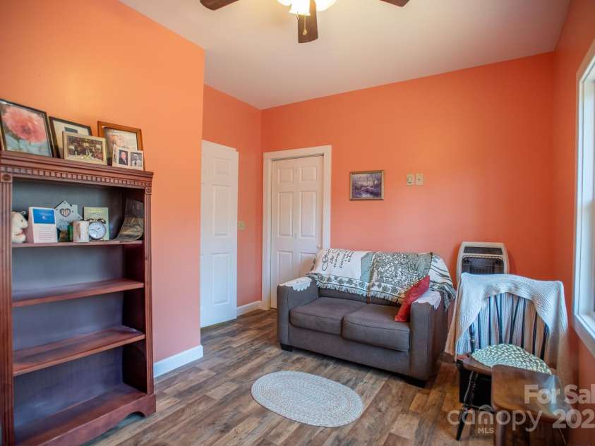 261 Nicholas Knoll Road, Bakersville, NC 28705.  MLS# CAR4242430, YatesRealty ID 4320. 