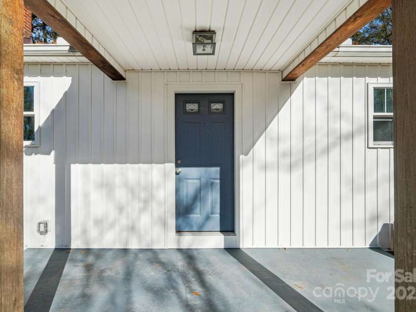 611 Sumner Street, Kannapolis, NC 28083.  MLS# CAR4321765, YatesRealty ID 4320. 