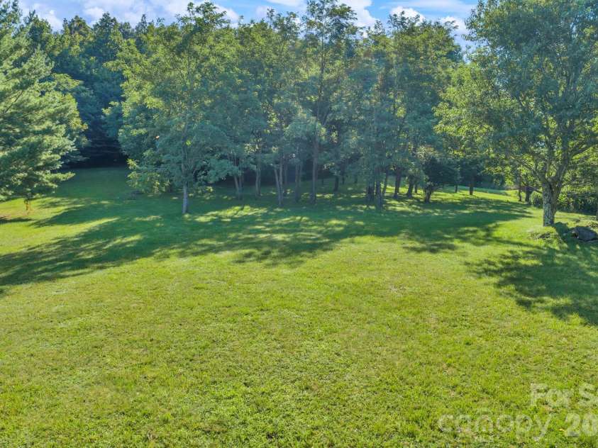 525 Schoolhouse Ridge, Boone, NC 28607.  MLS# CAR4410636, YatesRealty ID 43202. Flat, usable pastures!