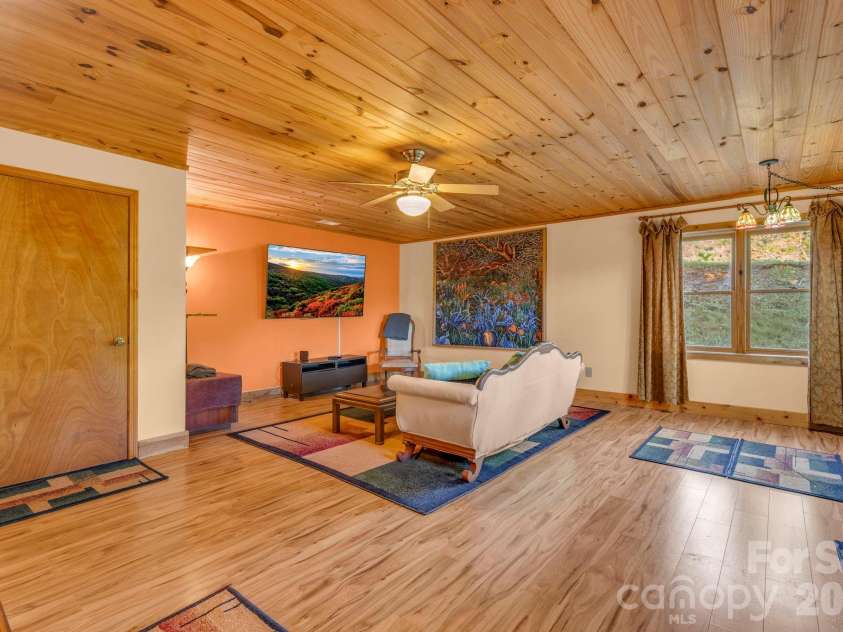 525 Schoolhouse Ridge, Boone, NC 28607.  MLS# CAR4410636, YatesRealty ID 43202. Lower-level living with walk-out access