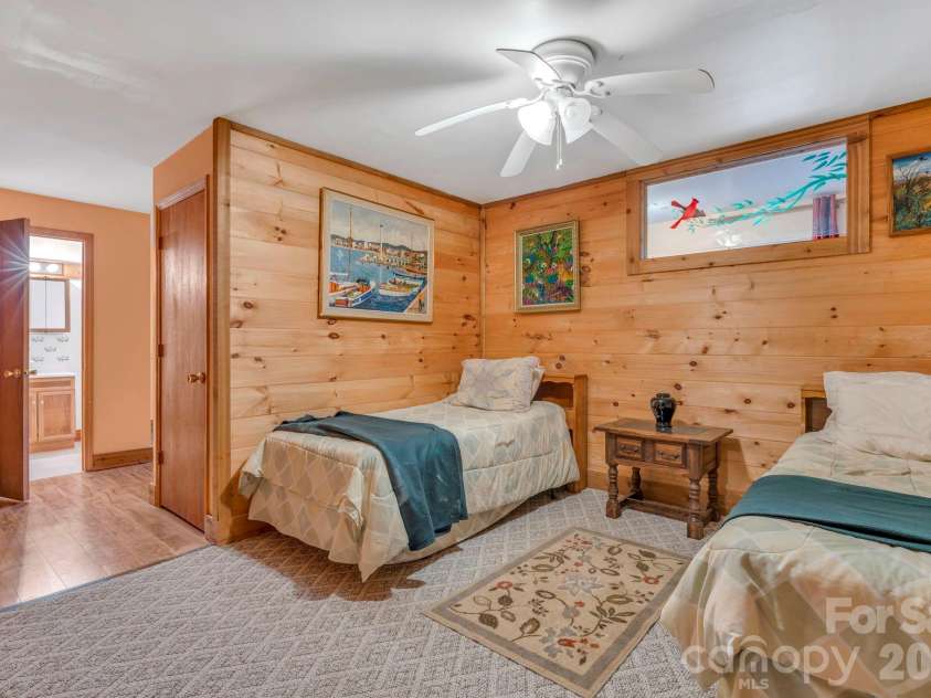 525 Schoolhouse Ridge, Boone, NC 28607.  MLS# CAR4410636, YatesRealty ID 43202. Lower-level sitting or bonus area, with additional sleeping or flex space!