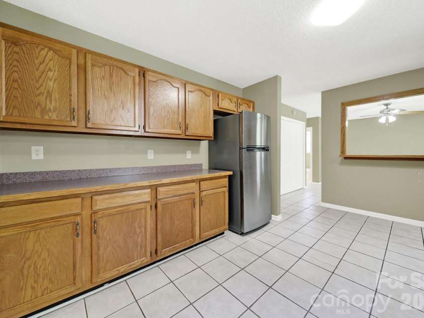 1805 Lillian Lane, Fort Mill, SC 29708.  MLS# CAR4411780, YatesRealty ID 43203. 