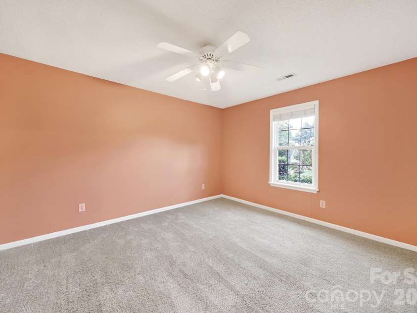 1805 Lillian Lane, Fort Mill, SC 29708.  MLS# CAR4411780, YatesRealty ID 43203. 