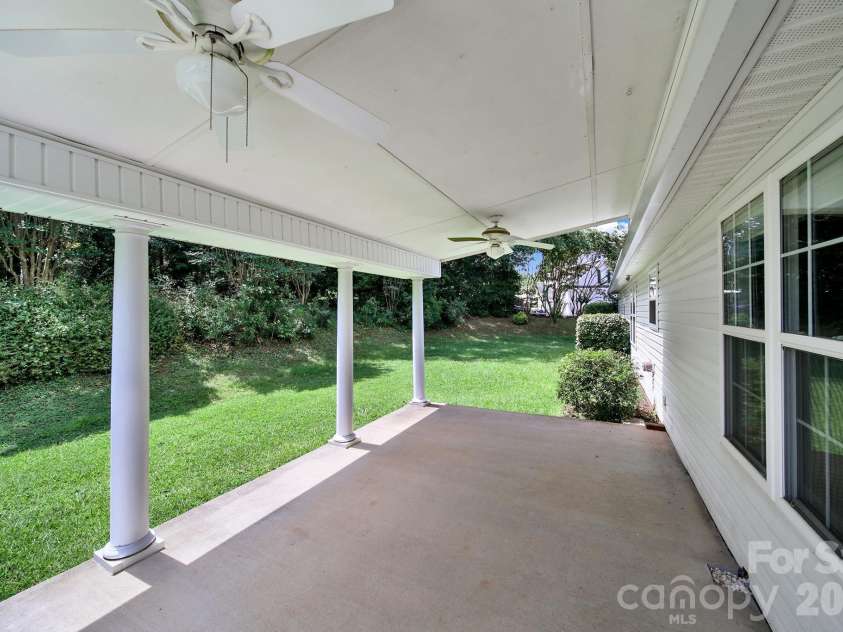 1805 Lillian Lane, Fort Mill, SC 29708.  MLS# CAR4411780, YatesRealty ID 43203. 
