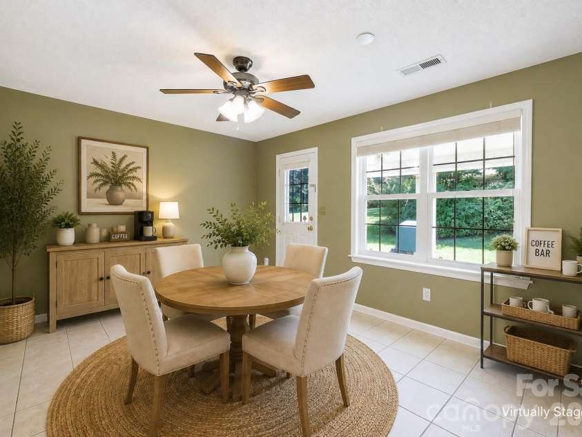 1805 Lillian Lane, Fort Mill, SC 29708.  MLS# CAR4411780, YatesRealty ID 43203. 