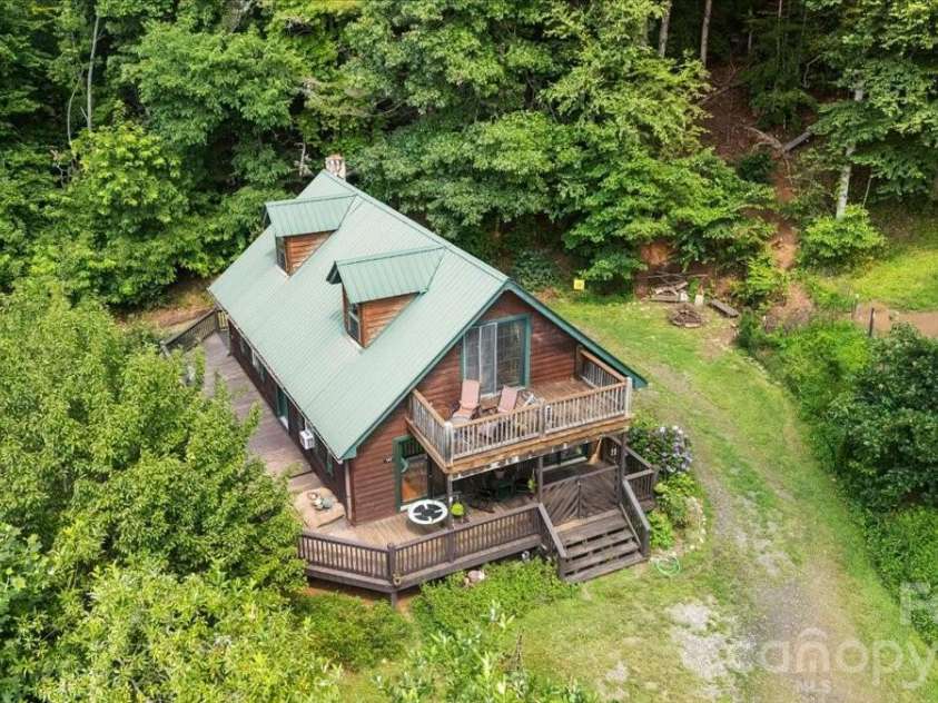 149 Charlie Mac Drive, Burnsville, NC 28714.  MLS# CAR4411134, YatesRealty ID 43209. 