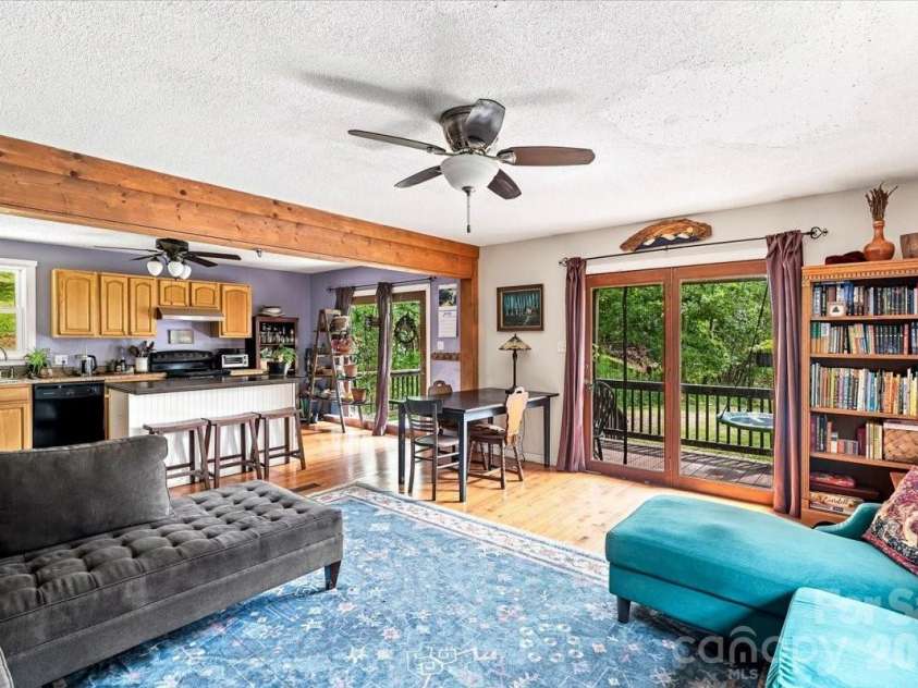 149 Charlie Mac Drive, Burnsville, NC 28714.  MLS# CAR4411134, YatesRealty ID 43209. 