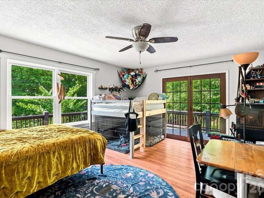 149 Charlie Mac Drive, Burnsville, NC 28714.  MLS# CAR4411134, YatesRealty ID 43209. 