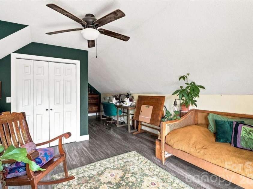 149 Charlie Mac Drive, Burnsville, NC 28714.  MLS# CAR4411134, YatesRealty ID 43209. 