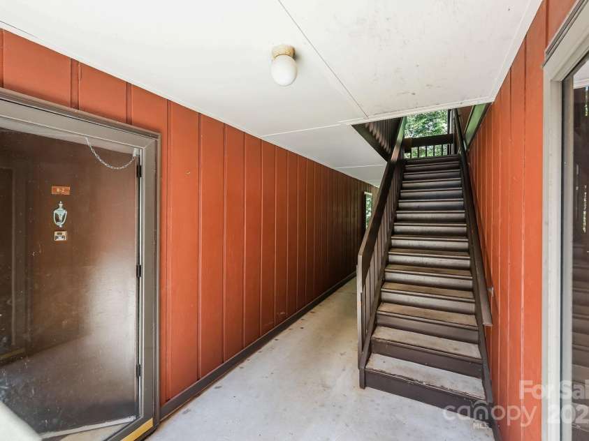 47 Edgewood Avenue, Concord, NC 28025.  MLS# CAR4287036, YatesRealty ID 4321. 