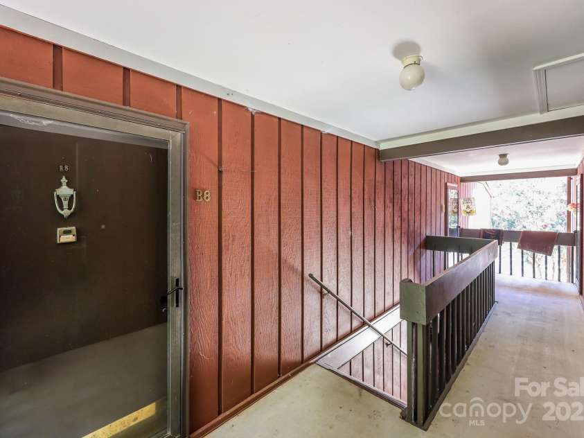 47 Edgewood Avenue, Concord, NC 28025.  MLS# CAR4287036, YatesRealty ID 4321. 