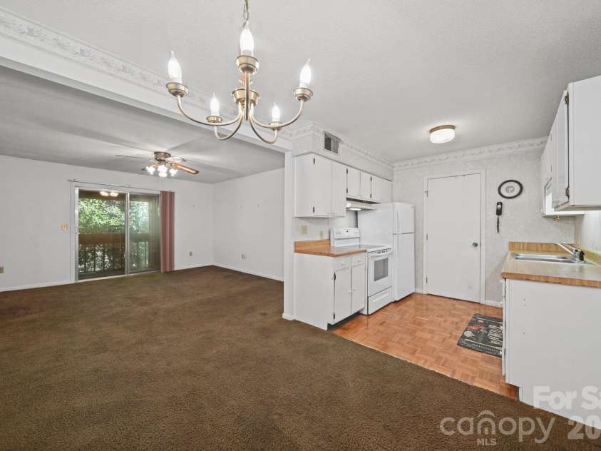 47 Edgewood Avenue, Concord, NC 28025.  MLS# CAR4434073, YatesRealty ID 4321. 