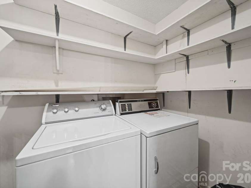 47 Edgewood Avenue, Concord, NC 28025.  MLS# CAR4434073, YatesRealty ID 4321. 