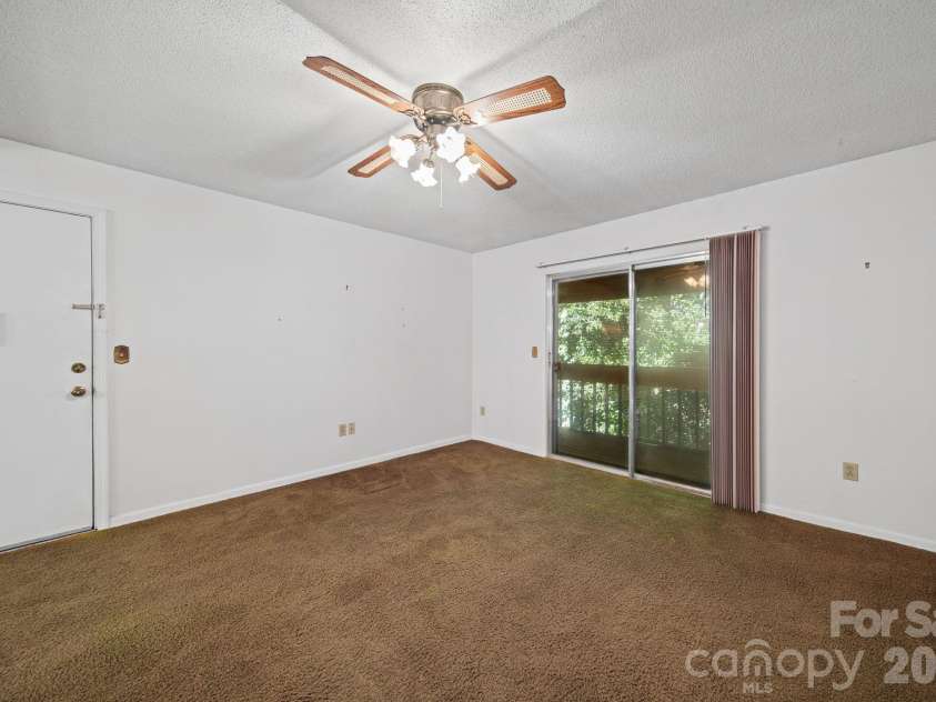 47 Edgewood Avenue, Concord, NC 28025.  MLS# CAR4434073, YatesRealty ID 4321. 