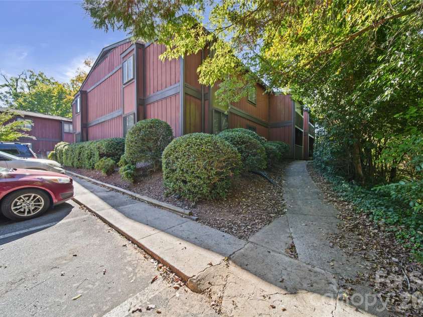 47 Edgewood Avenue, Concord, NC 28025.  MLS# CAR4434073, YatesRealty ID 4321. 