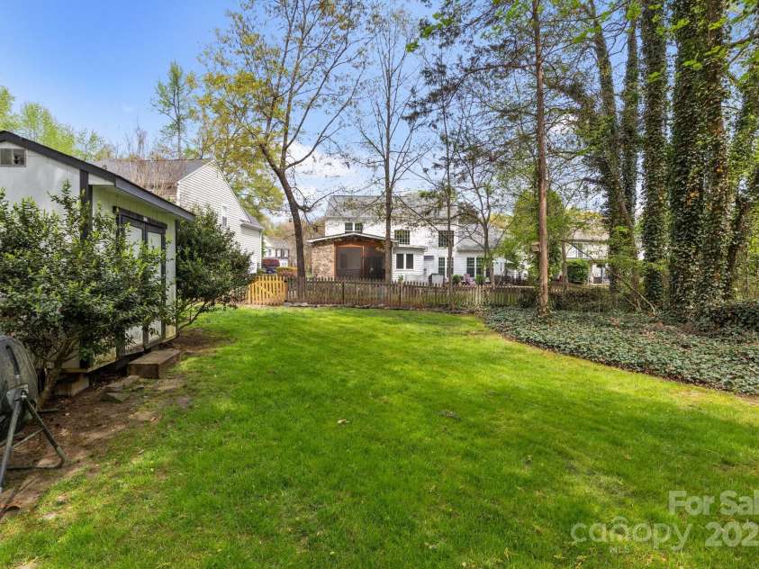 7710 Epping Forest Drive, Huntersville, NC 28078.  MLS# CAR4241422, YatesRealty ID 4321. 