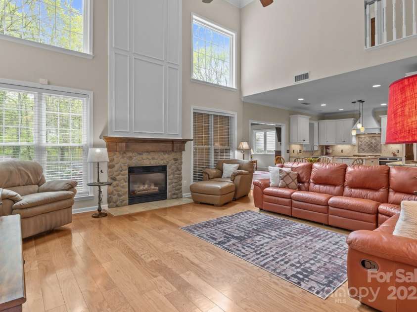 7710 Epping Forest Drive, Huntersville, NC 28078.  MLS# CAR4241422, YatesRealty ID 4321. 