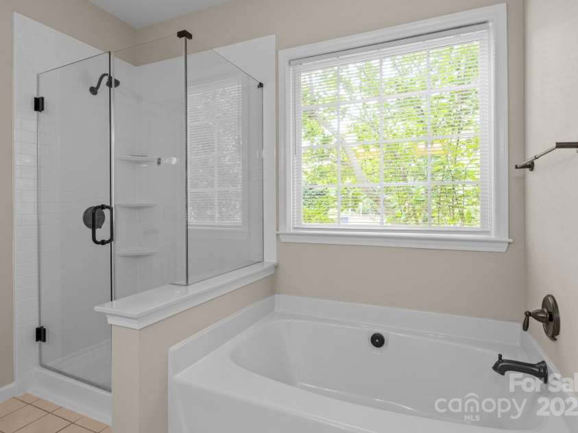 7710 Epping Forest Drive, Huntersville, NC 28078.  MLS# CAR4241422, YatesRealty ID 4321. 