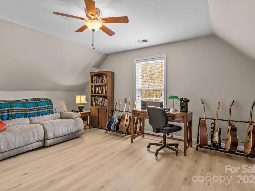 7710 Epping Forest Drive, Huntersville, NC 28078.  MLS# CAR4241422, YatesRealty ID 4321. 