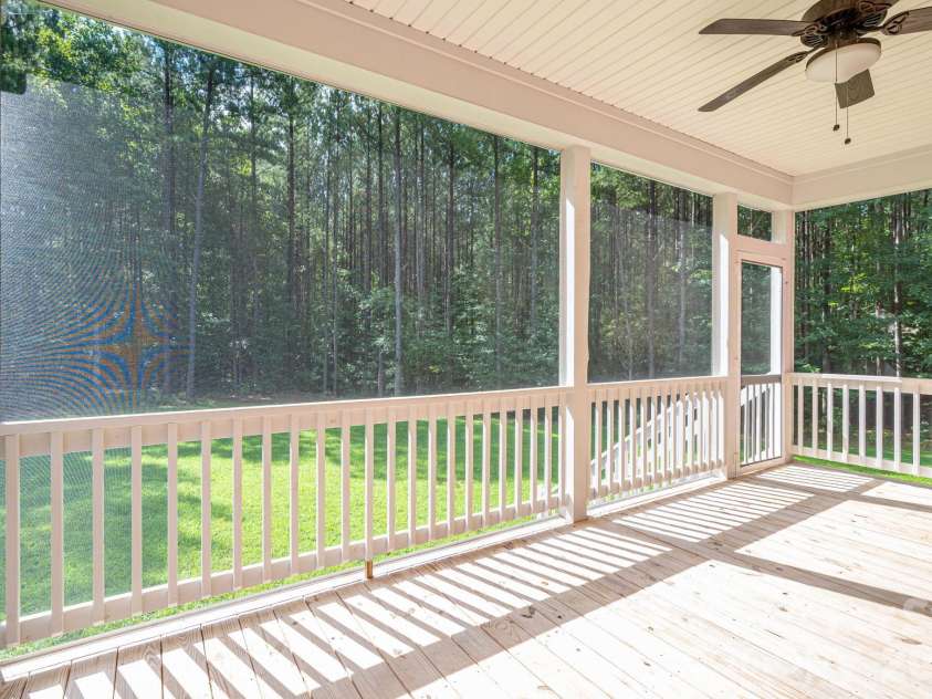 511 Carter Trail, Lincolnton, NC 28092.  MLS# CAR4413142, YatesRealty ID 43210. 