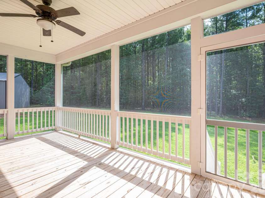 511 Carter Trail, Lincolnton, NC 28092.  MLS# CAR4413142, YatesRealty ID 43210. 