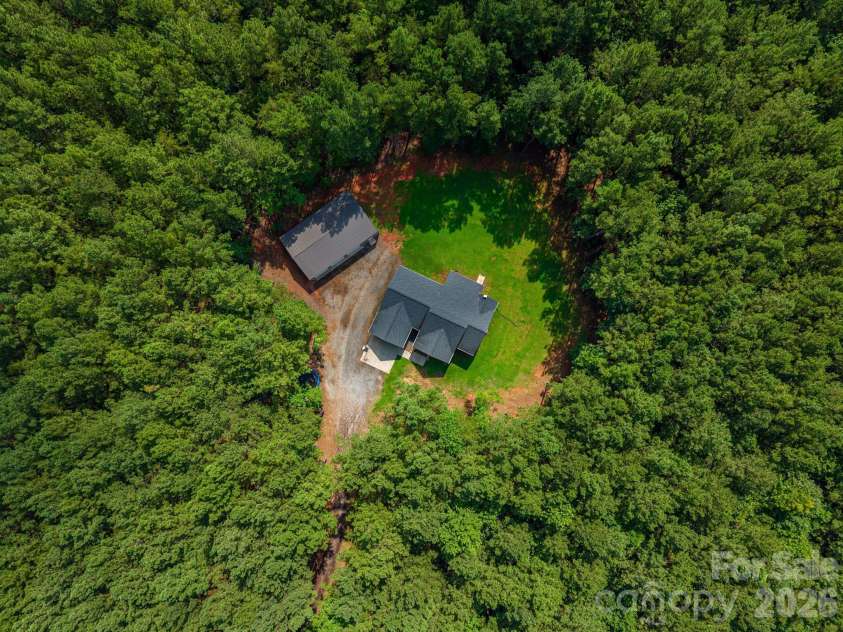 511 Carter Trail, Lincolnton, NC 28092.  MLS# CAR4413142, YatesRealty ID 43210. 