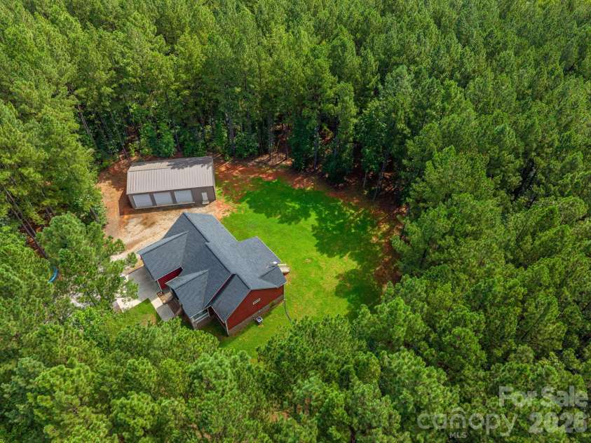 511 Carter Trail, Lincolnton, NC 28092.  MLS# CAR4413142, YatesRealty ID 43210. 