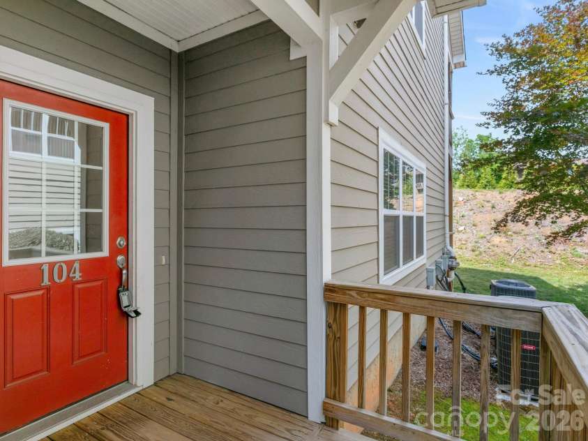 43 Foxden Drive, Fletcher, NC 28732.  MLS# CAR4396841, YatesRealty ID 43213. 