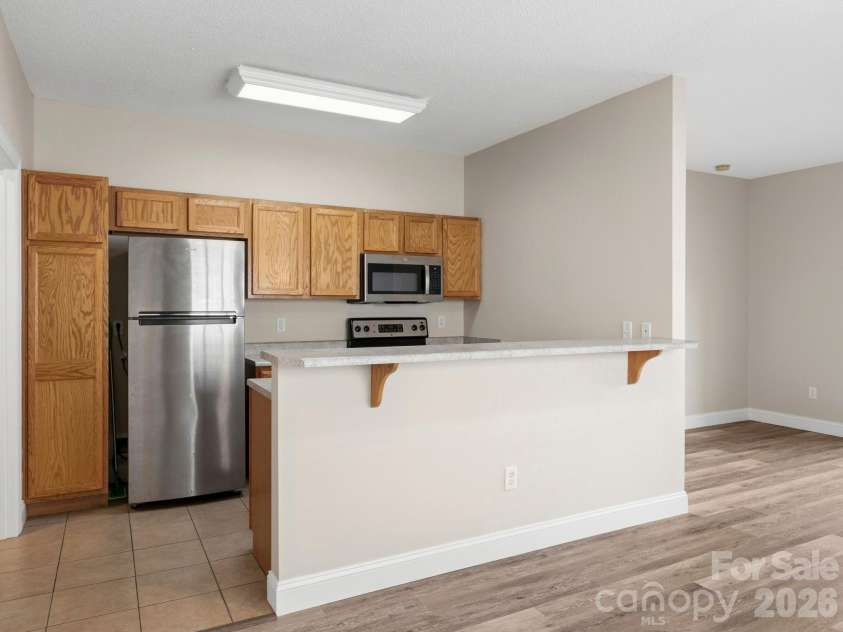 43 Foxden Drive, Fletcher, NC 28732.  MLS# CAR4396841, YatesRealty ID 43213. 