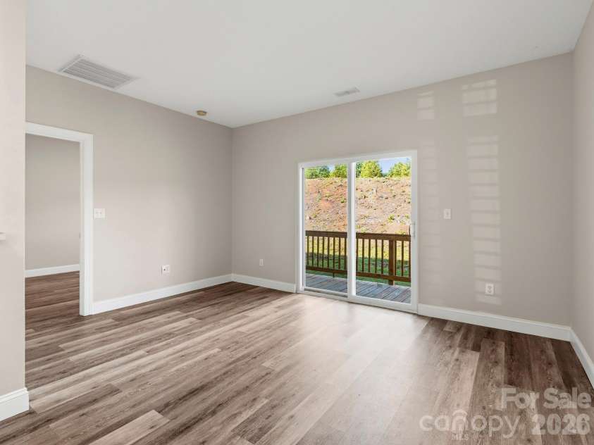 43 Foxden Drive, Fletcher, NC 28732.  MLS# CAR4396841, YatesRealty ID 43213. 