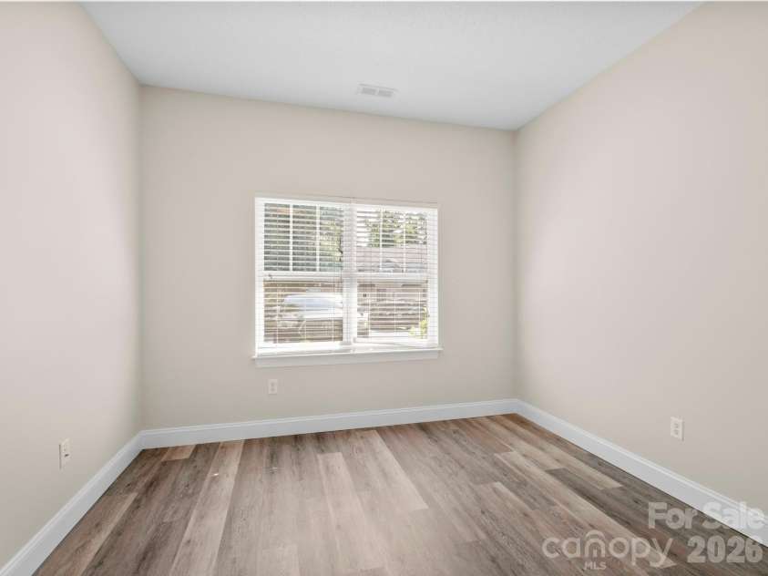 43 Foxden Drive, Fletcher, NC 28732.  MLS# CAR4396841, YatesRealty ID 43213. 