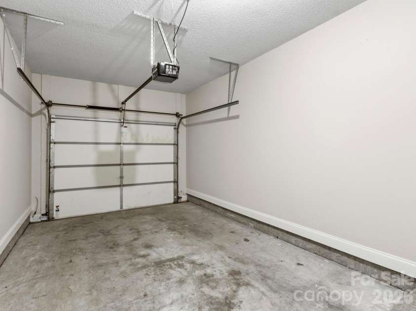 43 Foxden Drive, Fletcher, NC 28732.  MLS# CAR4396841, YatesRealty ID 43213. 