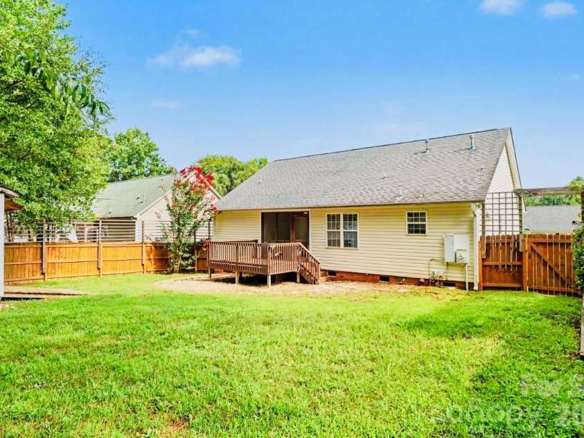 1170 Allison Bluff Trail, Rock Hill, SC 29732.  MLS# CAR4412205, YatesRealty ID 43214. 