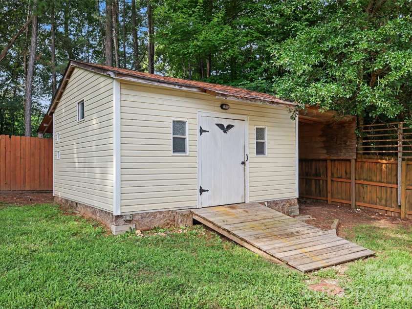 1170 Allison Bluff Trail, Rock Hill, SC 29732.  MLS# CAR4412205, YatesRealty ID 43214. 